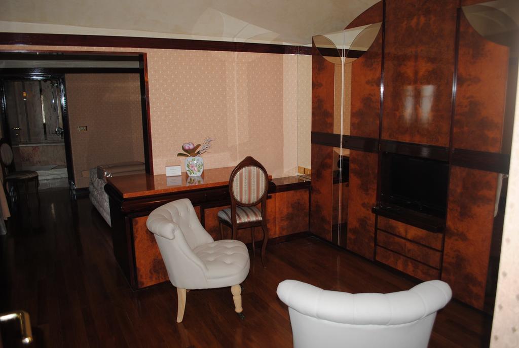 Hotel Locanda San Giacomo Agliano Terme Exterior foto